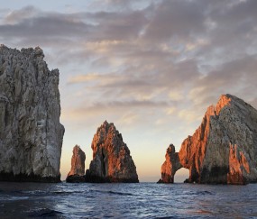 怀孕初期多睡觉对宝宝有好处吧（怀孕早期多睡觉好吗）